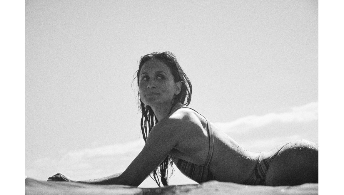 Lorena Mazzola: surfera, artesana y mamá
